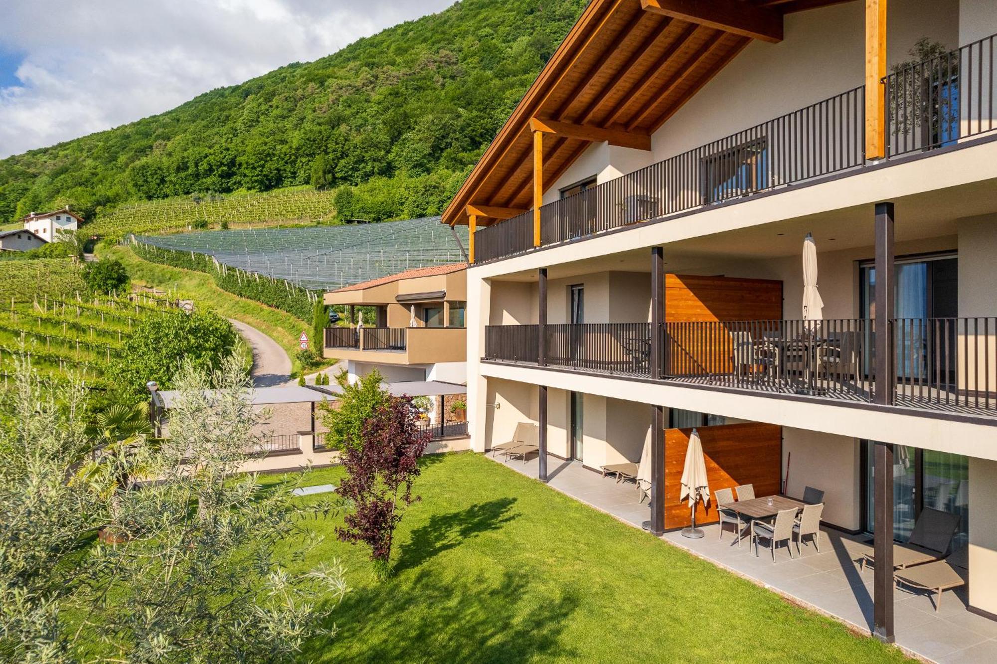 Apfelhof Apartment Termeno Bagian luar foto